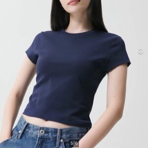 Uniqlo NWT Women's Navy Top Mini T-Shirt 
Size XXS